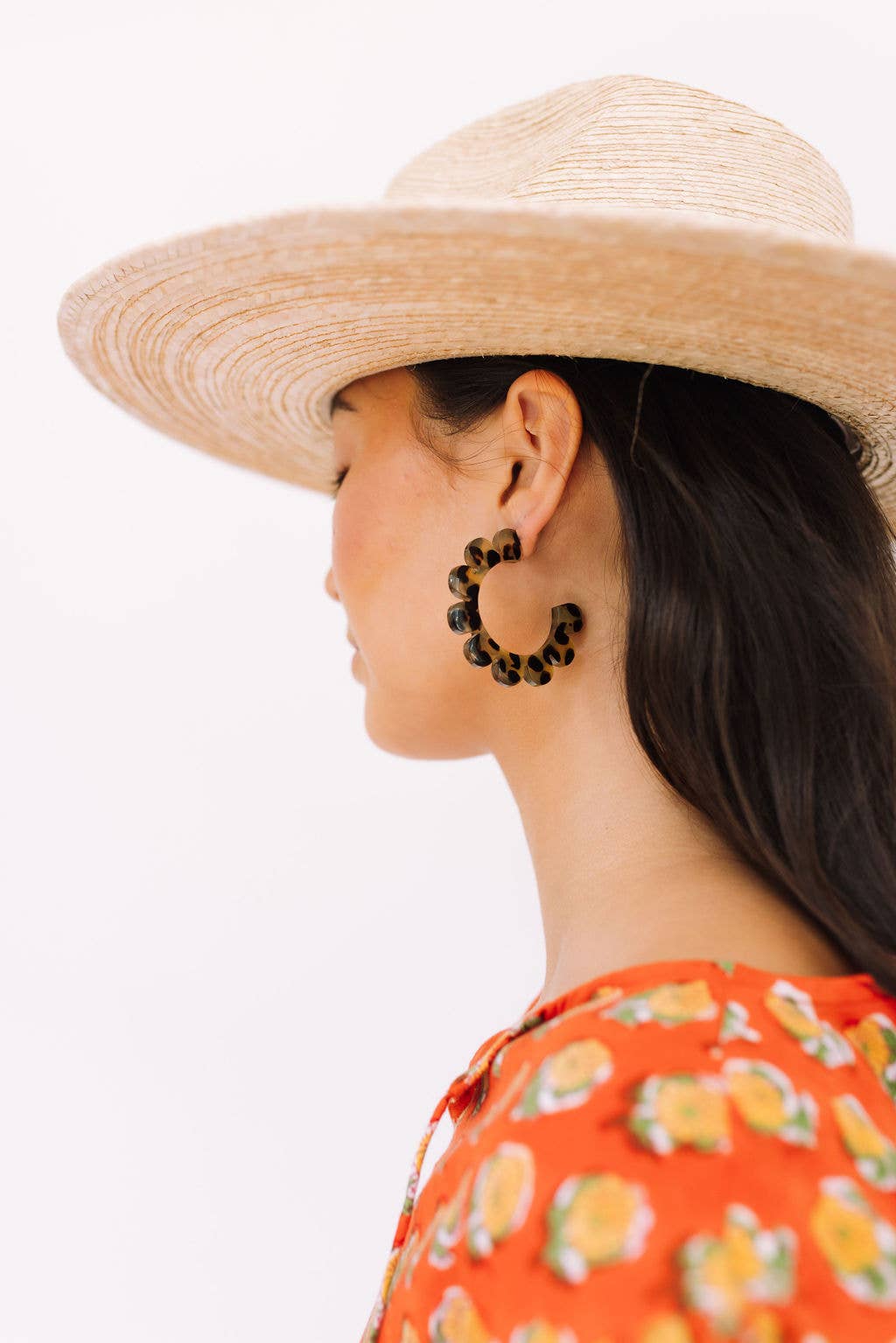 Tortoise Flower Outline Hoops-Sunshine Tienda