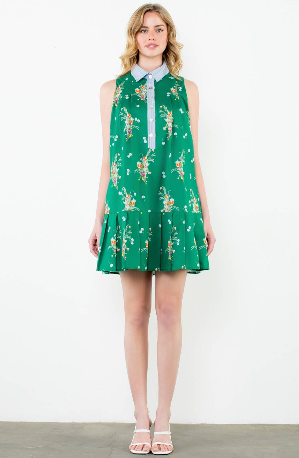 Sweet Breeze Sleeveless Contrast Collar Dress: THML