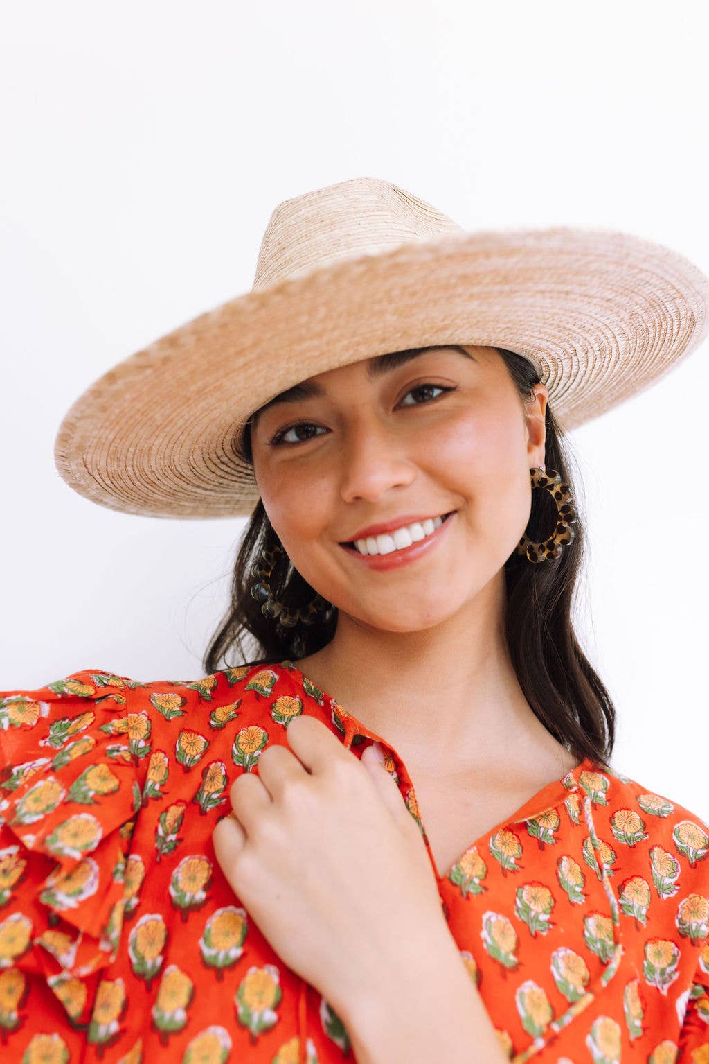 Tortoise Flower Outline Hoops-Sunshine Tienda