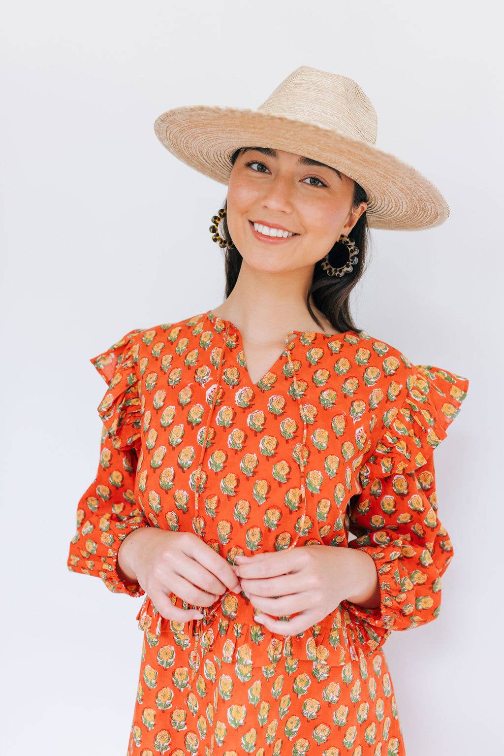 Tortoise Flower Outline Hoops-Sunshine Tienda
