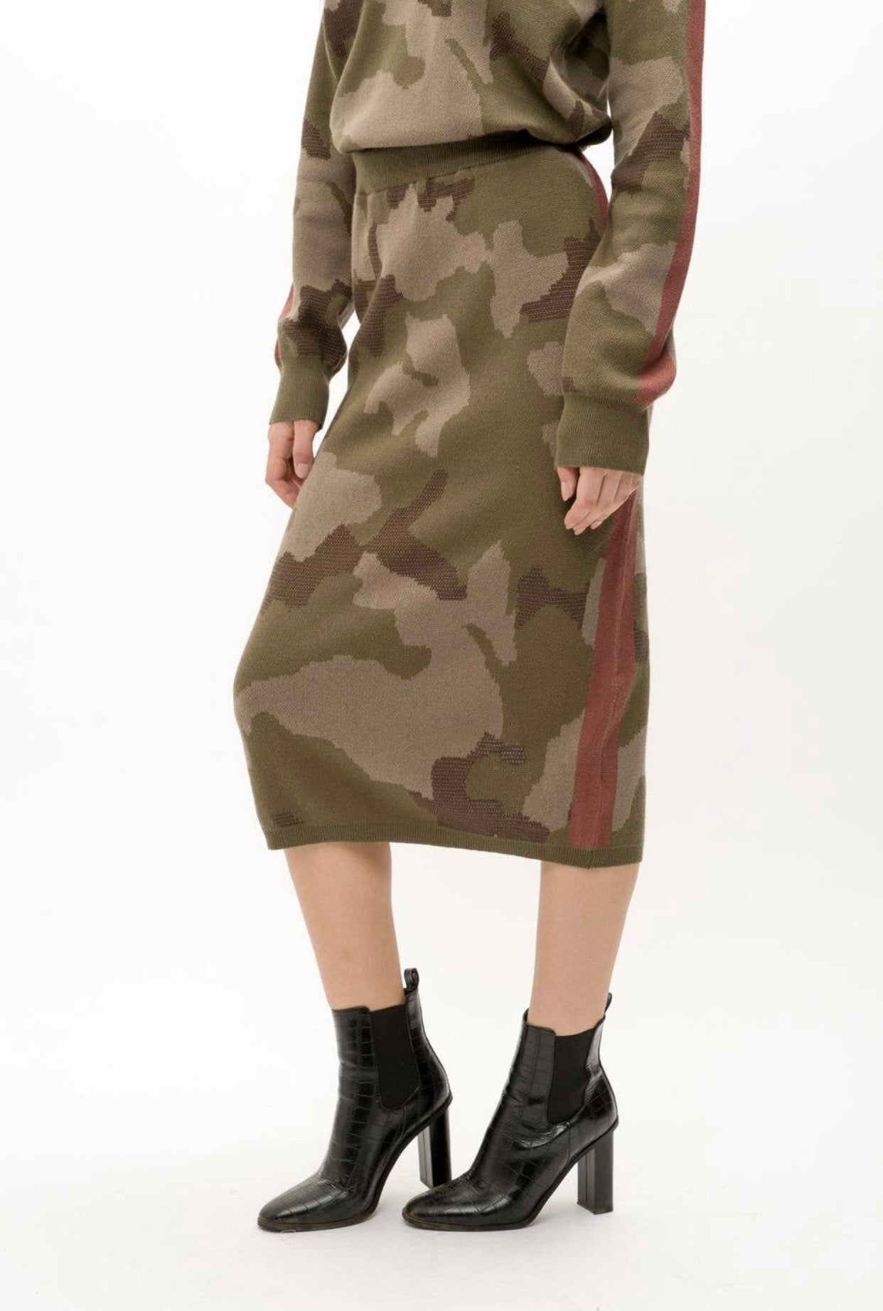 Curbside Appeal Camo Skirt