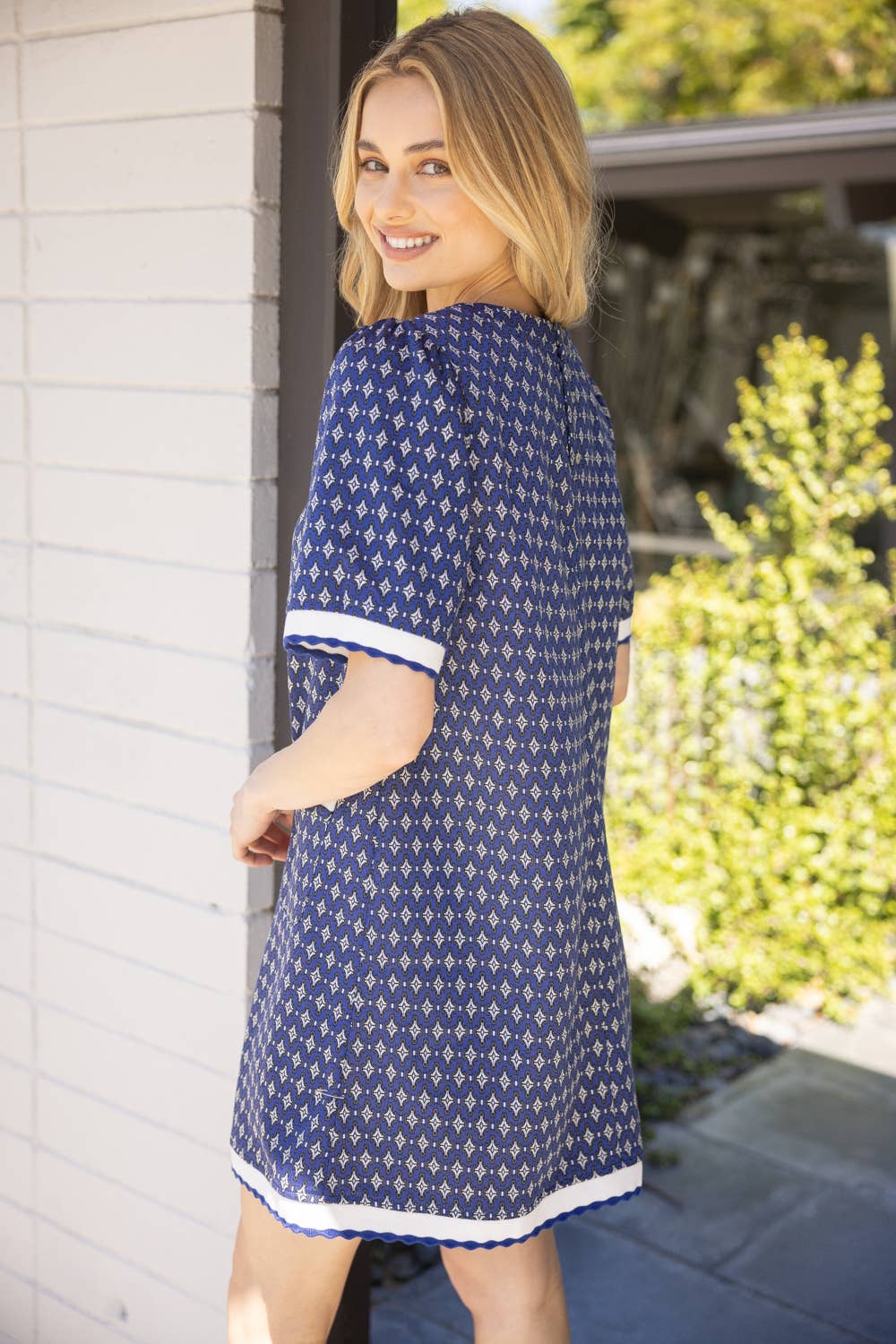 Navy Dream Diamond Printed Wavy Band Knit Dress