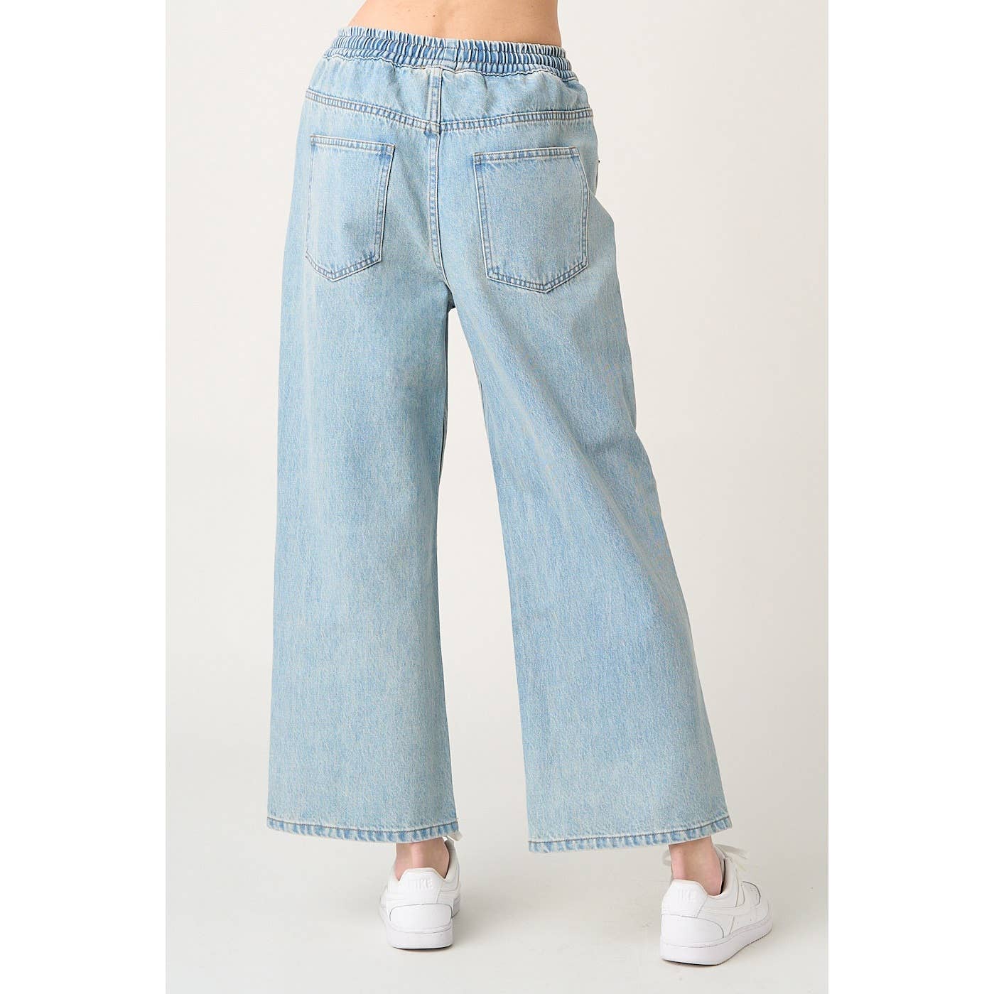 Ainsley Tulip Embroidery Jeans