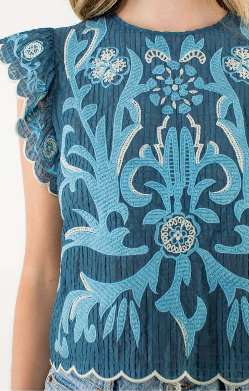 Seabreeze Embroidered Flutter Sleeve Scallop Top: THML