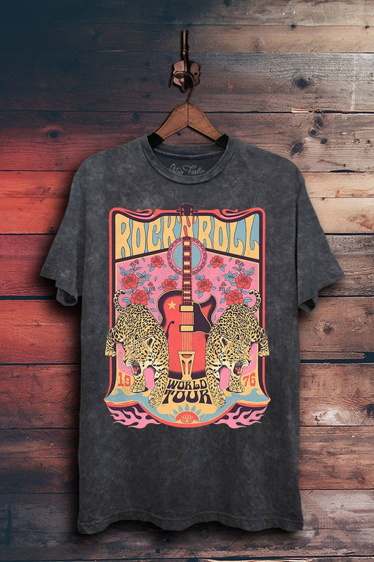 World Tour Leopard Graphic Top: Vintage Black