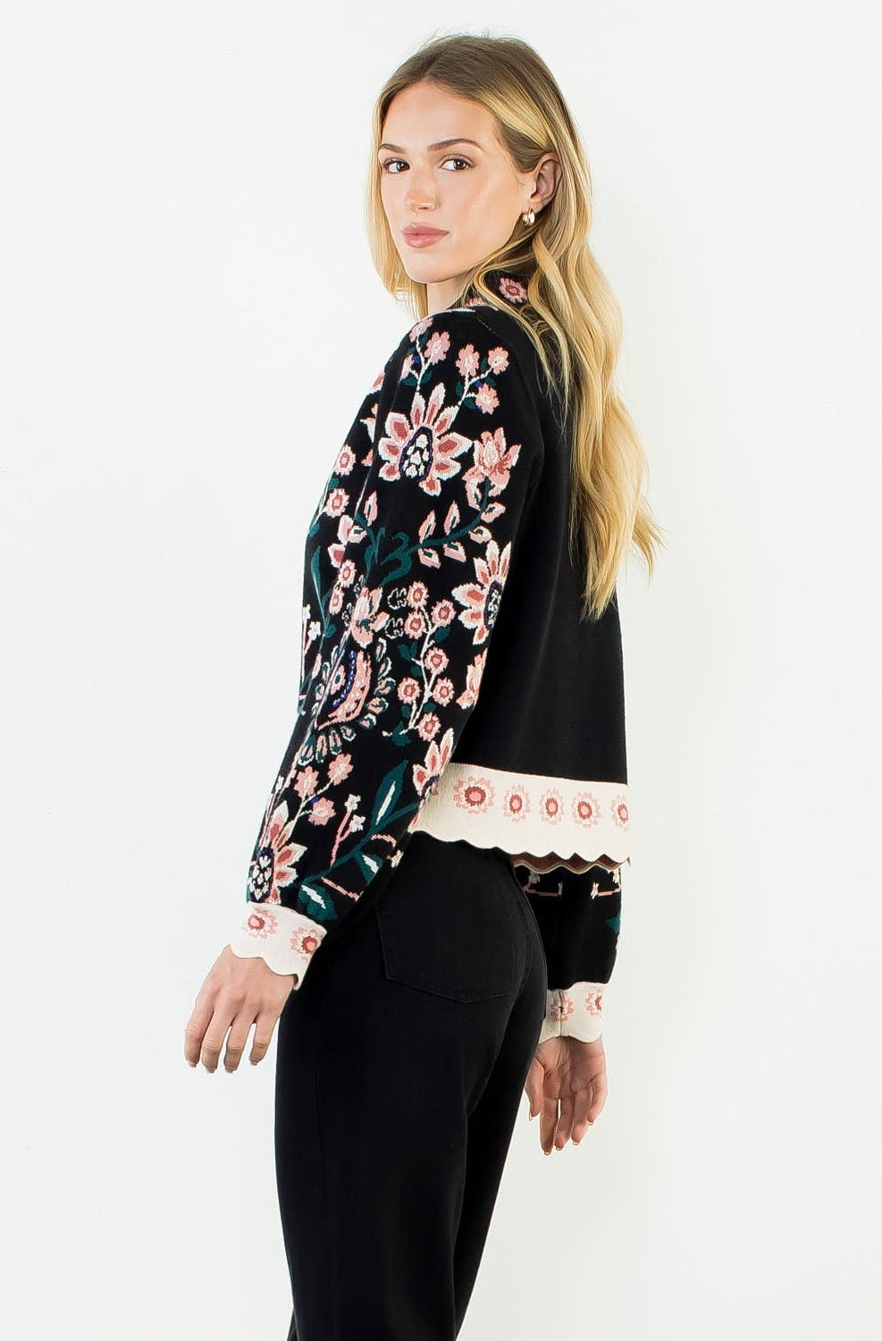 Genevieve Floral Sweater: THML