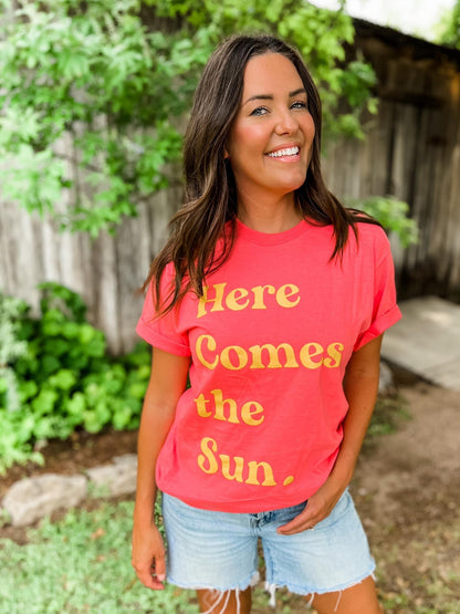 Coral Here Comes the Sun Graphic Tee