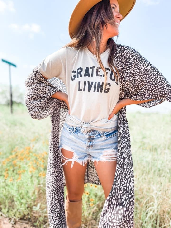 Grateful Living Graphic Tee (2 colors)