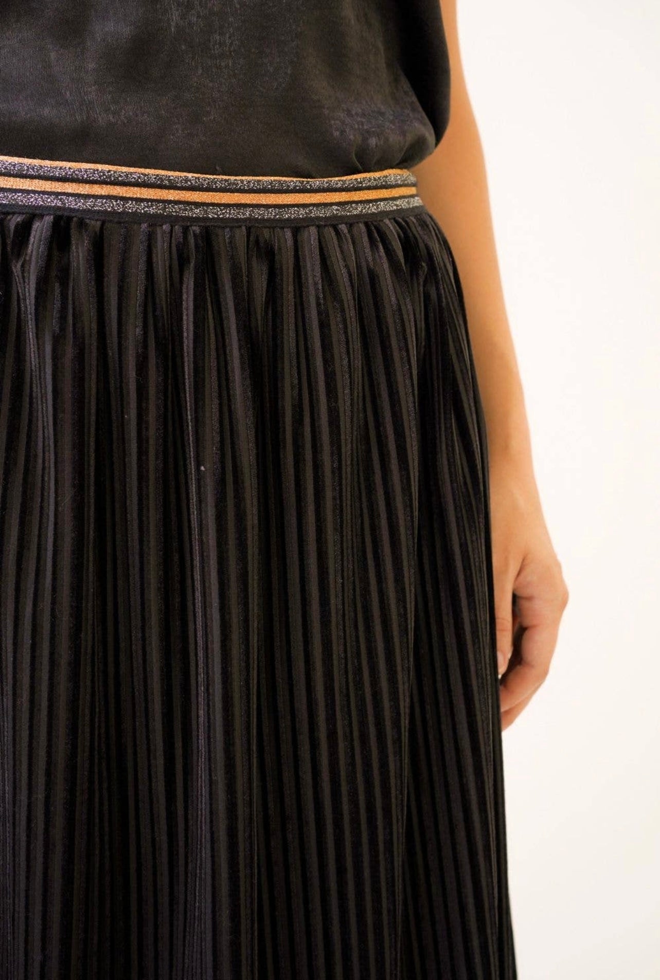 Photo Frame Velvet Skirt